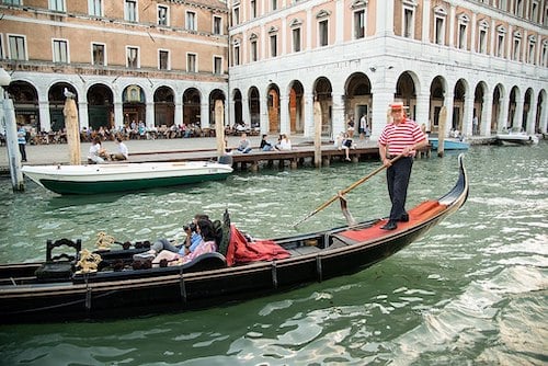 Creative date idea: hop on a gondola