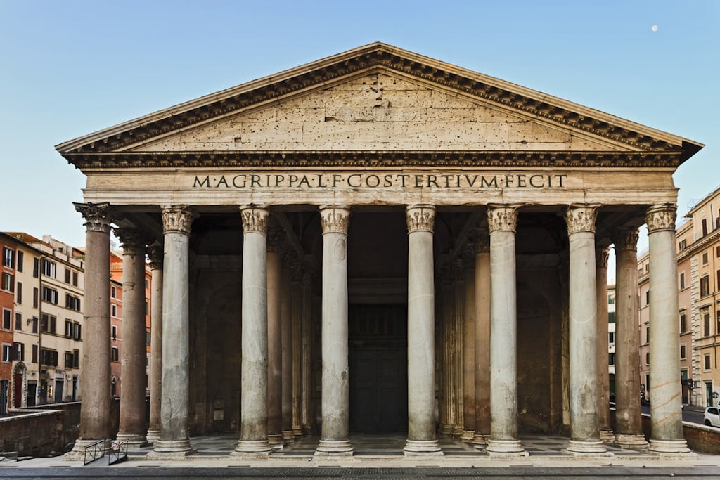 Add Pantheon to your 3 day trip in Rome's plan 