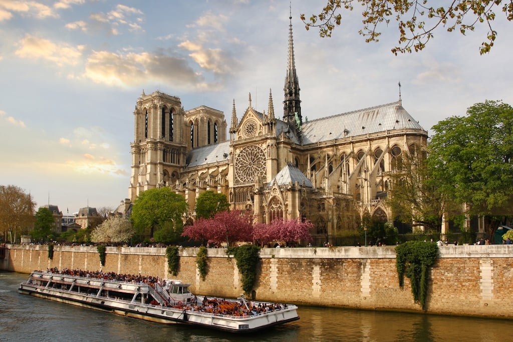 Start your first morning during your 48 hours in Paris to visit the Notre Dame. 
