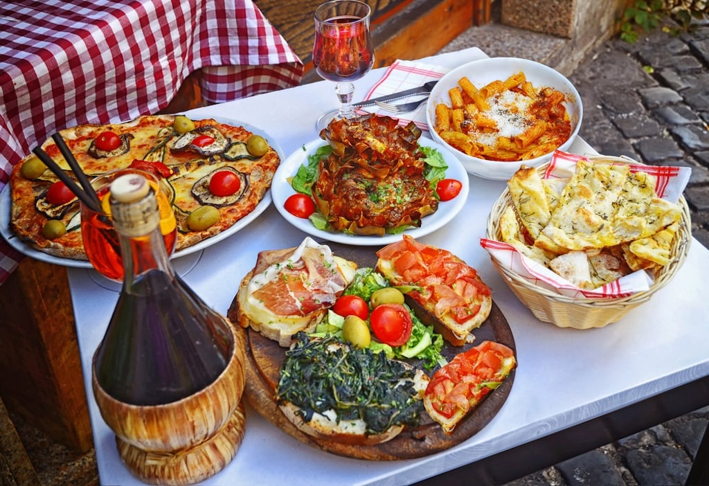 Join a food tour and experience Rome in an unforgettable way!