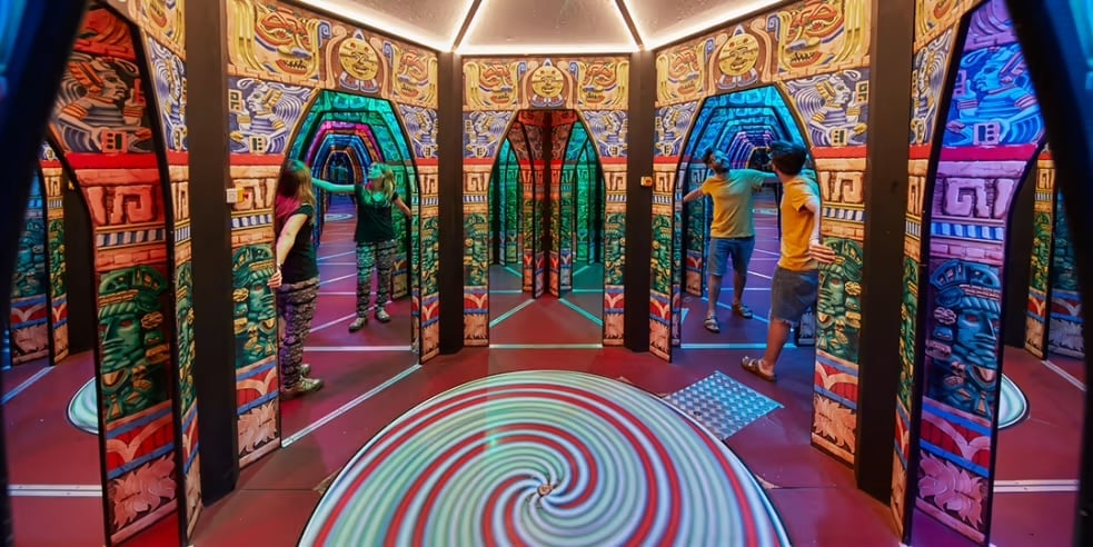 "El Secreto de los Mayas" Interactive Adventure Ride