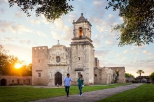 Visit San Antonio: The Ultimate San Antonio Visitors Guide